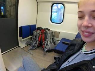 Порно анал в туалете